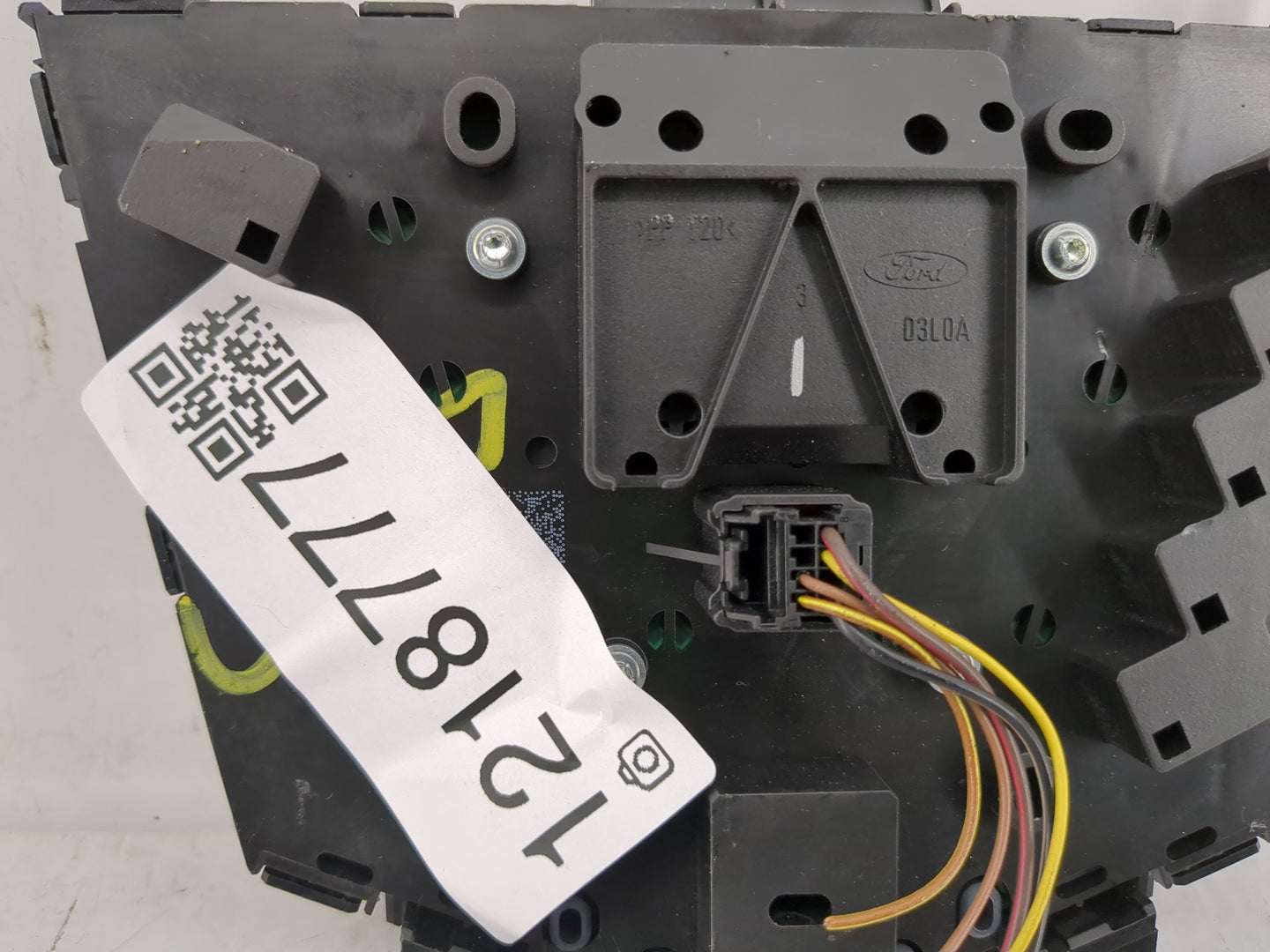 2013-2013 Ford Escape Radio Control Panel - Oemusedautoparts1.com