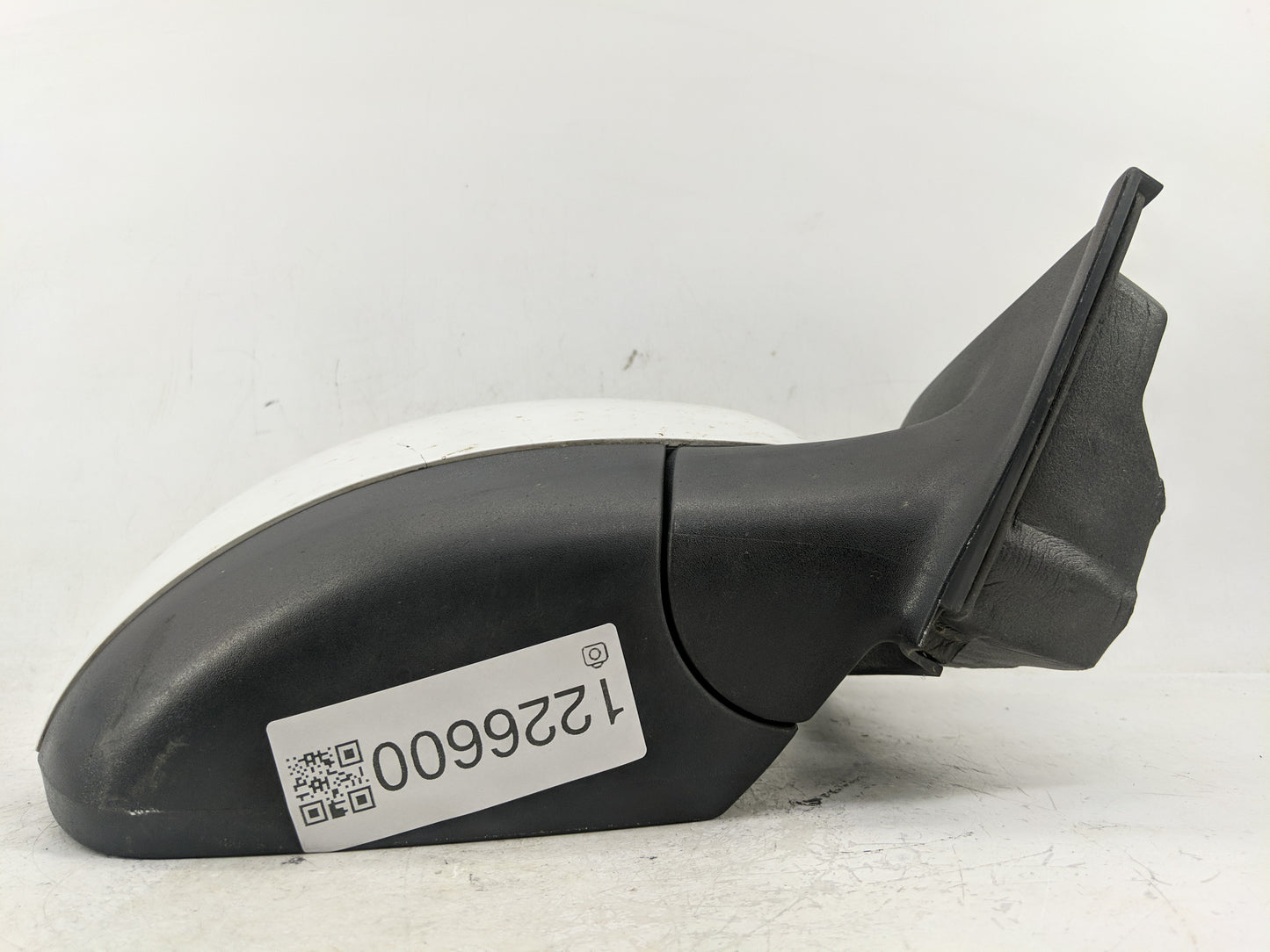 2013-2016 Ford Escape Passenger Right Side View Manual Door Mirror White - Oemusedautoparts1.com
