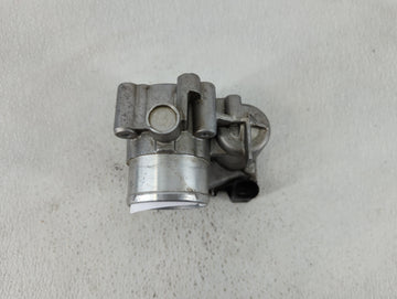 2013-2016 Ford Escape Throttle Body P/N:7S7G-9F991-CA Fits Fits 2013 2014 2015 2016 2017 2018 2019 OEM Used Auto Parts