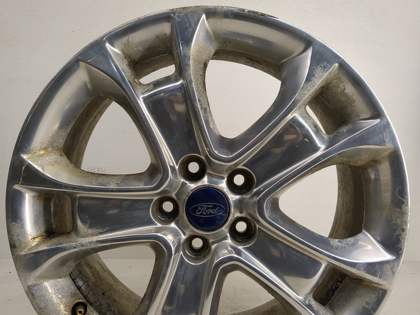 2013-2013 Ford Escape Oem Wheel Rim 1233504 - Oemusedautoparts1.com