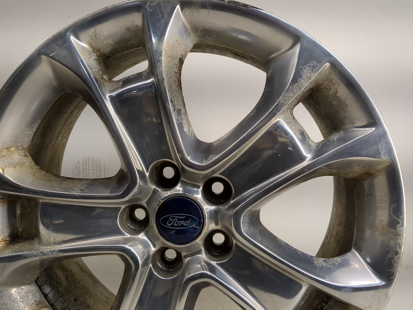 2013-2013 Ford Escape Oem Wheel Rim 1233504 - Oemusedautoparts1.com