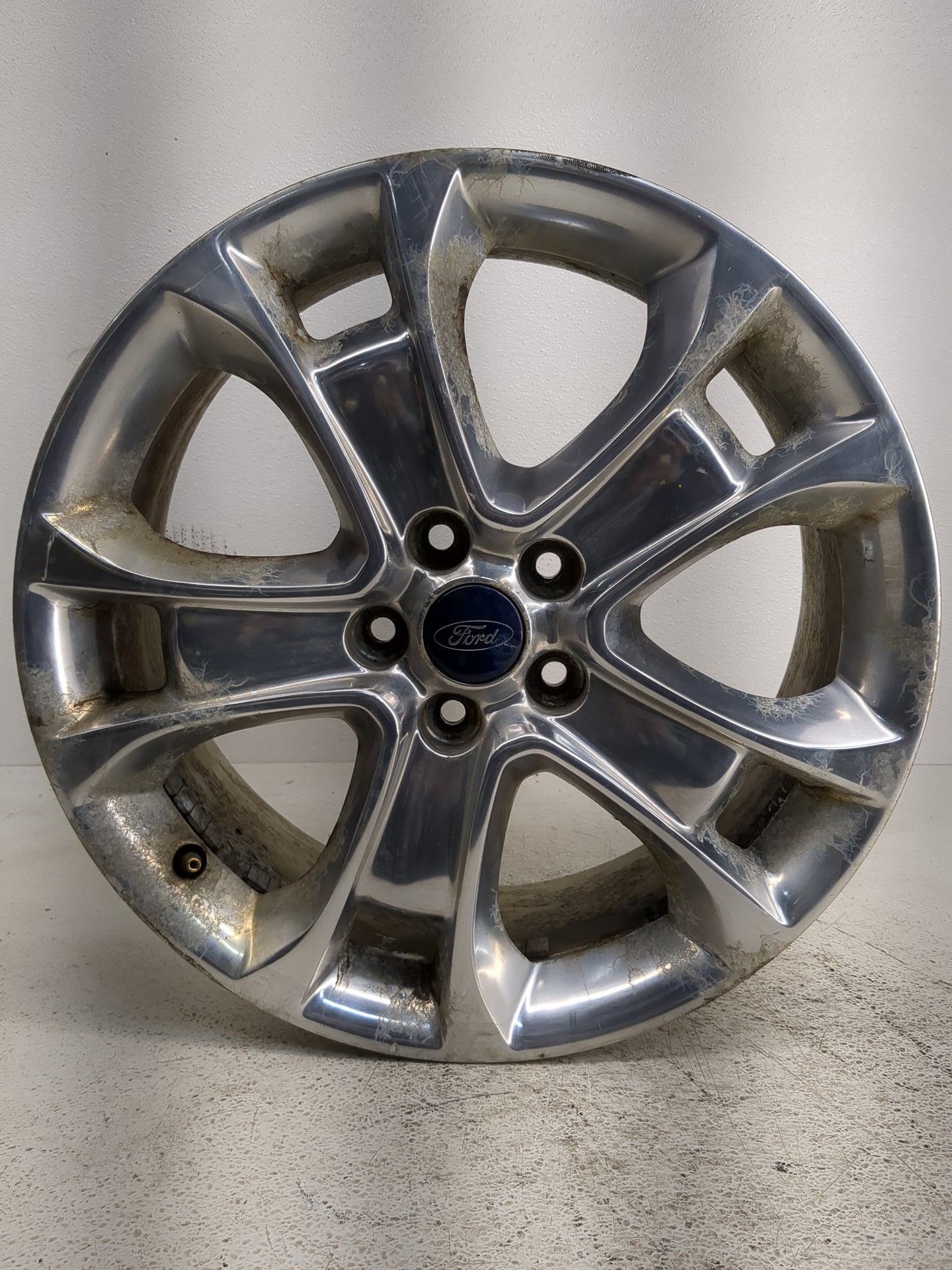2013-2013 Ford Escape Oem Wheel Rim 1233504 - Oemusedautoparts1.com
