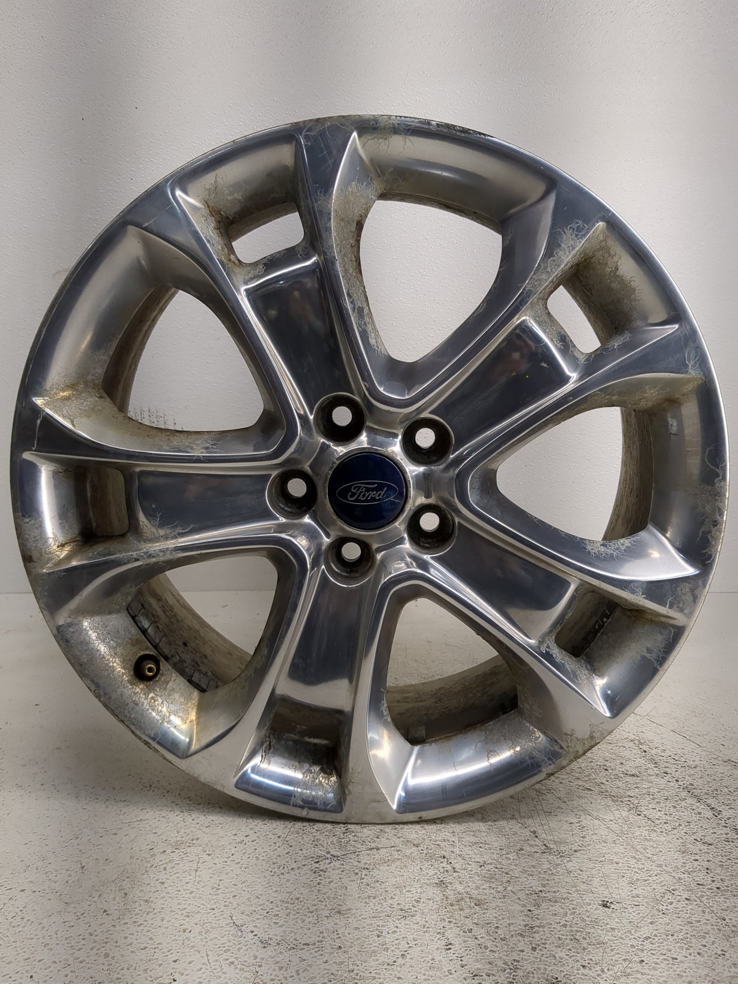 2013-2013 Ford Escape Oem Wheel Rim 1233504 - Oemusedautoparts1.com