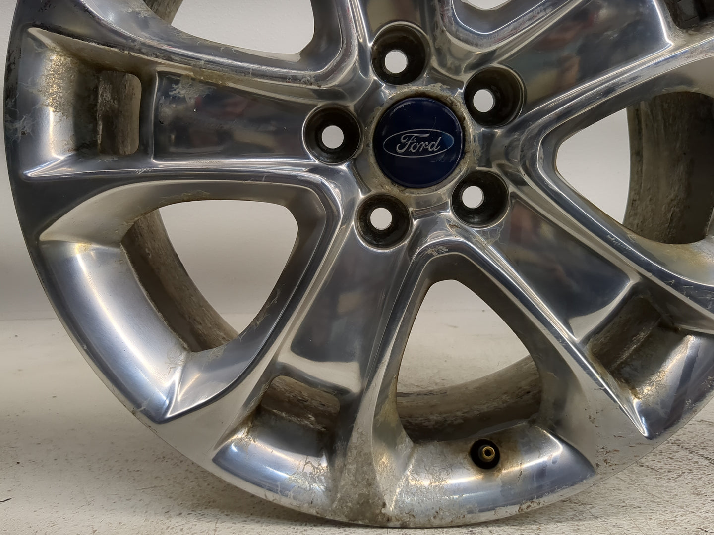 2013-2013 Ford Escape Oem Wheel Rim 1233505 - Oemusedautoparts1.com