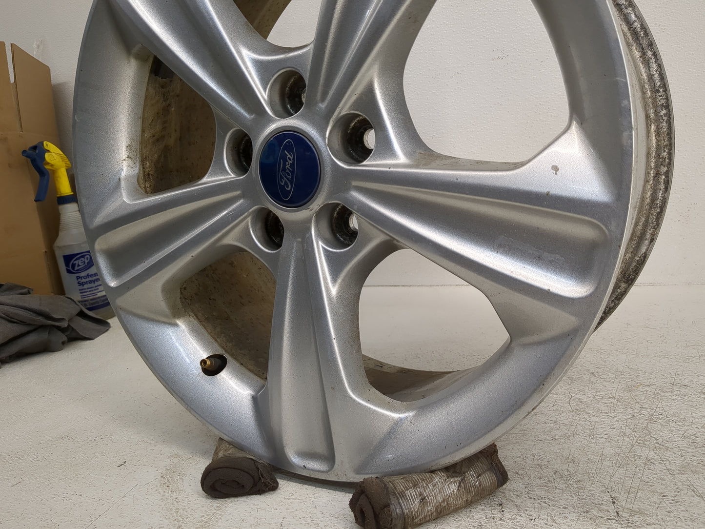 2013-2019 Ford Escape Oem Wheel Rim 1233516 - Oemusedautoparts1.com