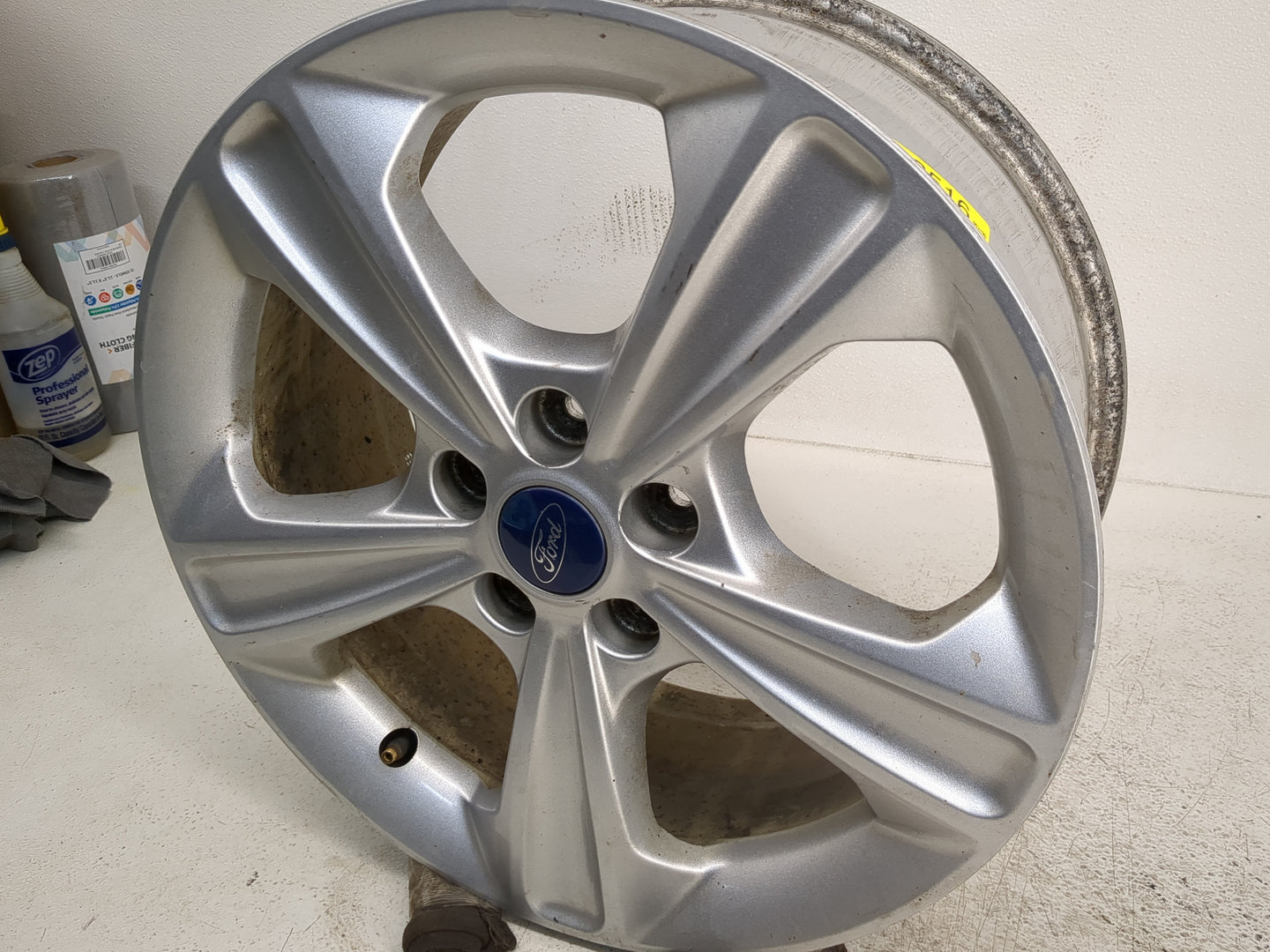 2013-2019 Ford Escape Oem Wheel Rim - Oemusedautoparts1.com