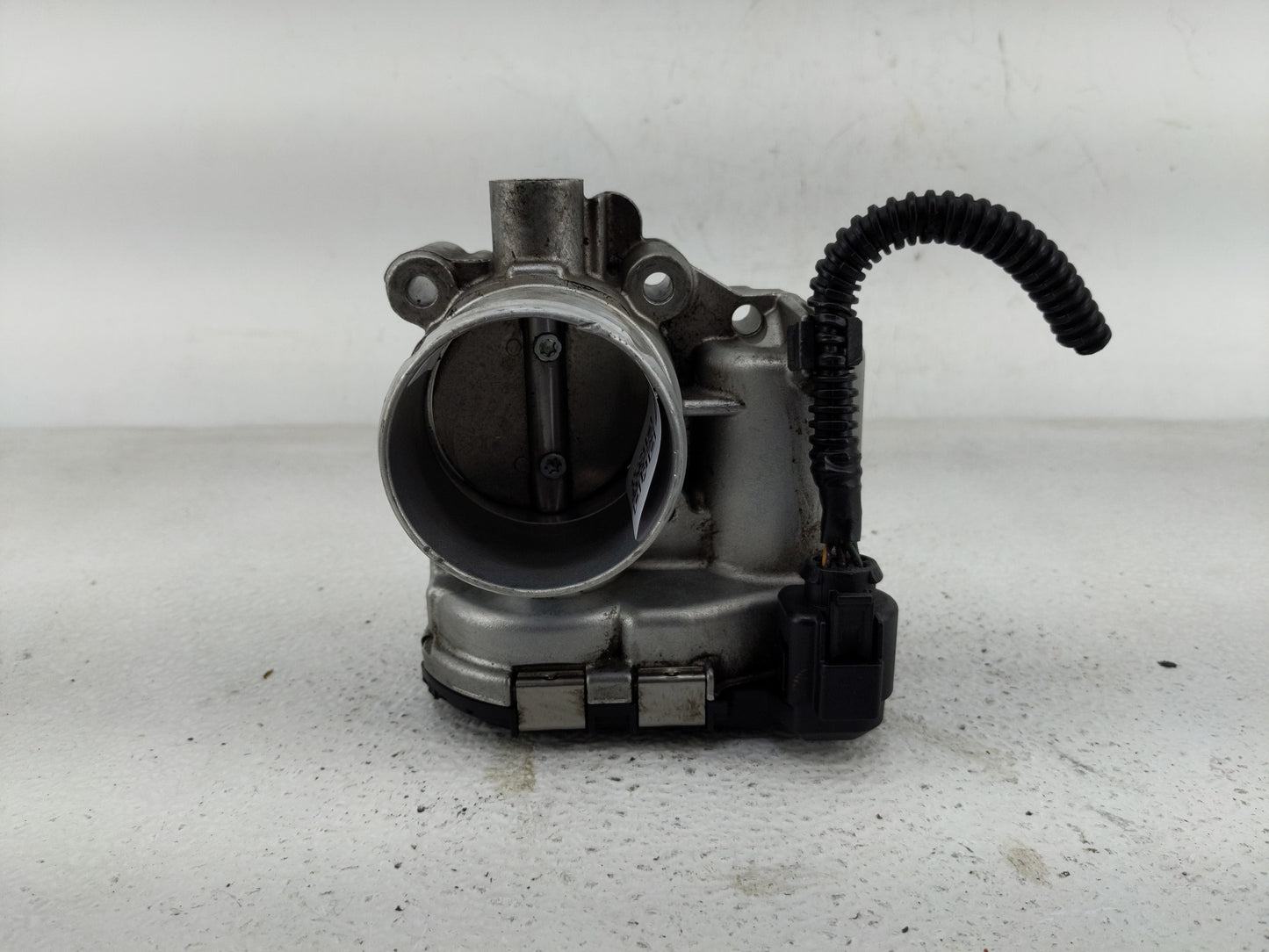 2013-2016 Ford Escape Throttle Body P/N:7S7G-9F991-CA Fits Fits 2013 2014 2015 2016 2017 2018 2019 OEM Used Auto Parts - Oem