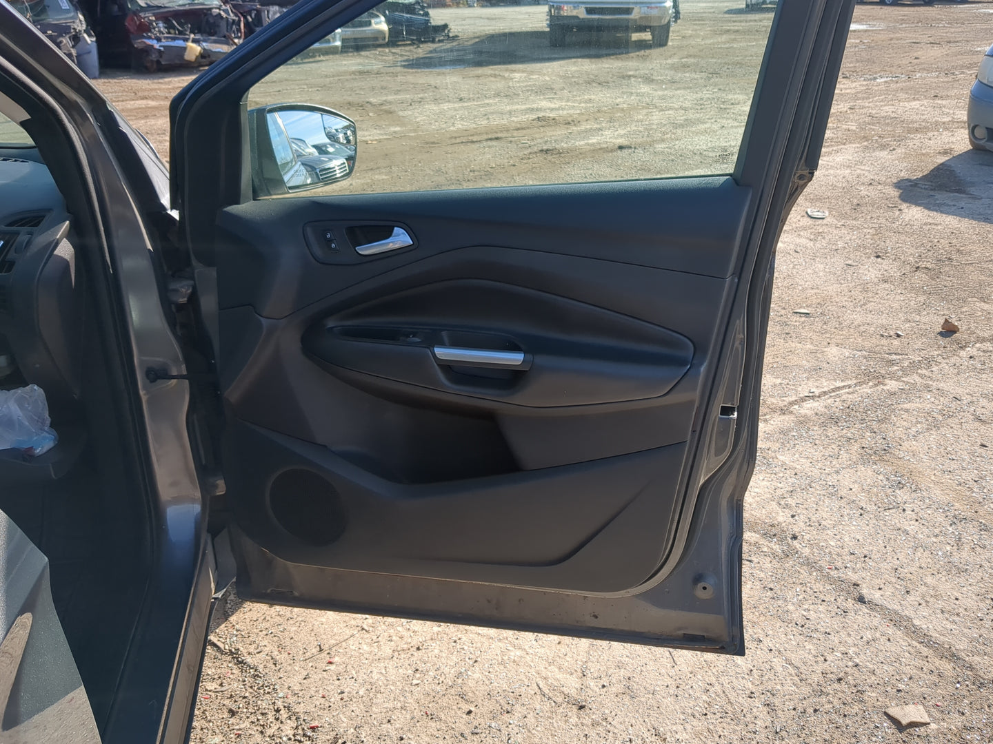 2013 Ford Escape Front Right Passenger Interior Door Panel Trim 1235429 - Oemusedautoparts1.com