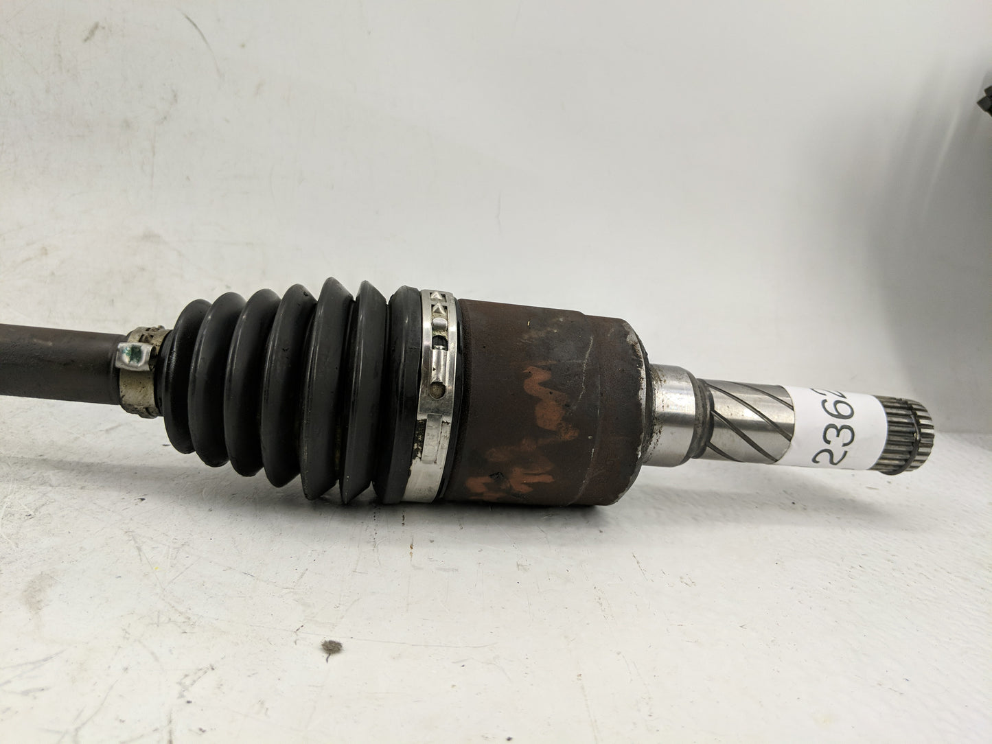2013-2016 Ford Escape Axle Shaft Front Driver Cv C/v - Oemusedautoparts1.com
