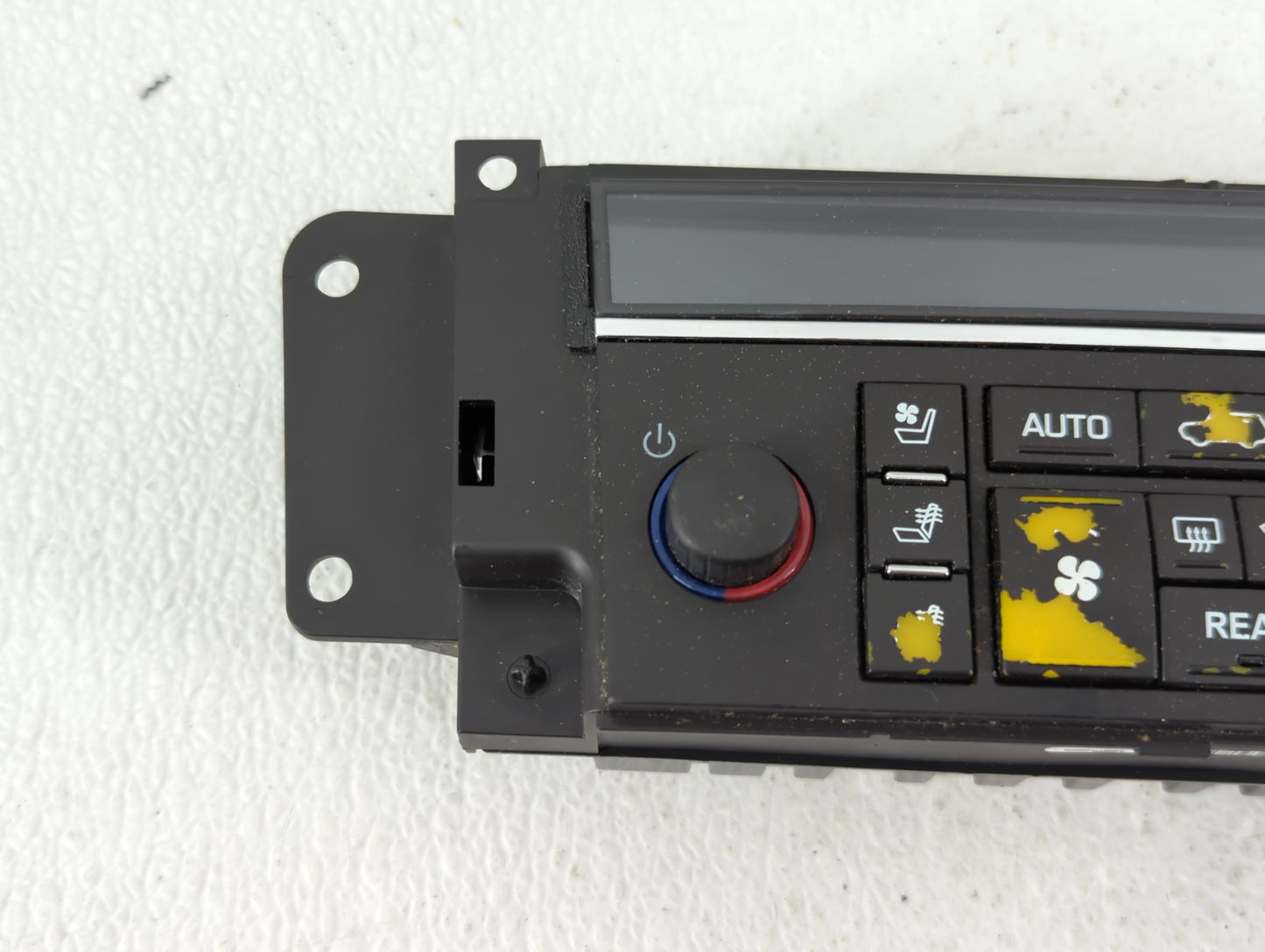 2013 Ford Escape Climate Control Module Temperature AC/Heater Replacement P/N:20921720 Fits OEM Used Auto Parts - Oemusedaut
