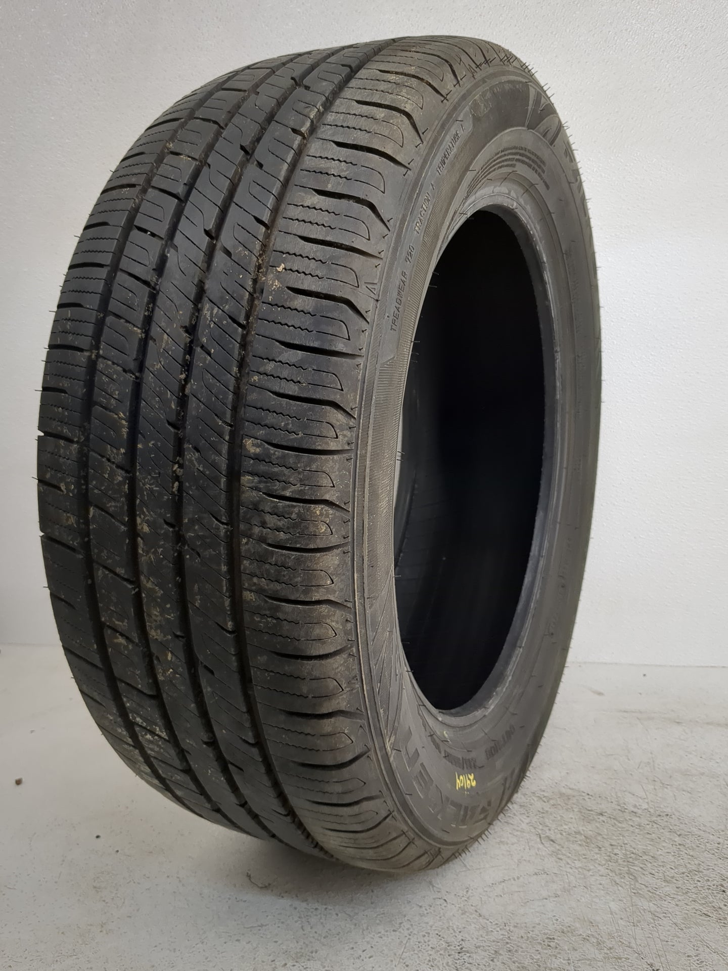 Used Tire 235/55R17 FALKEN SINCERA ST80 A/S 99H - Tread Depth 10/32 - Oemusedautoparts1.com