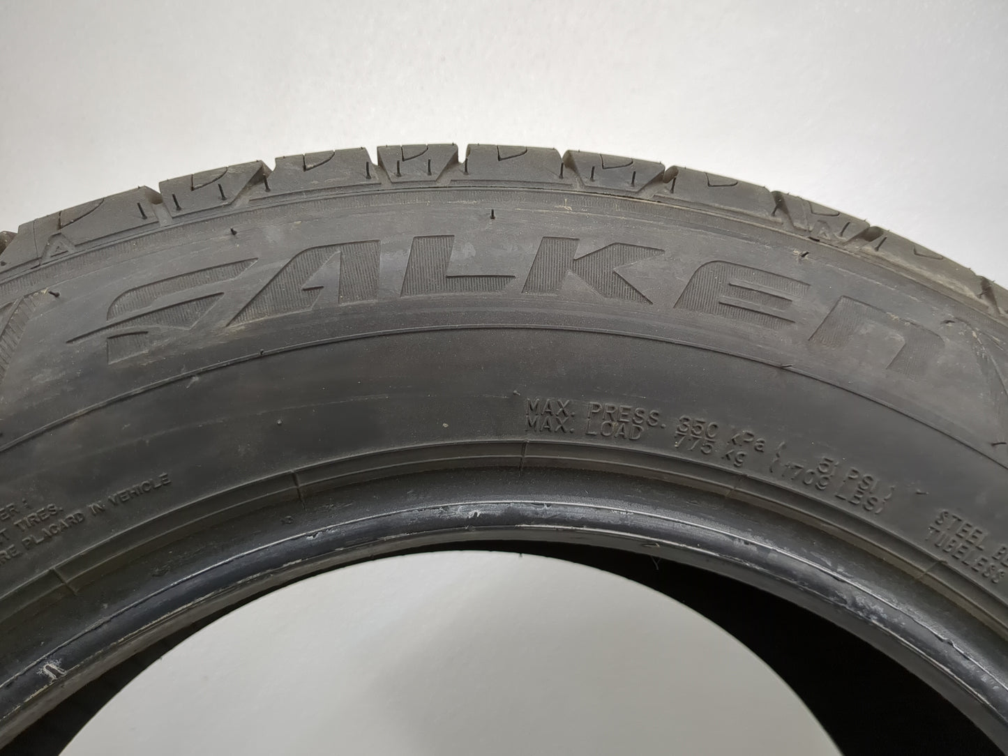 Used Tire 235/55R17 FALKEN SINCERA ST80 A/S 99H - Tread Depth 10/32 - Oemusedautoparts1.com