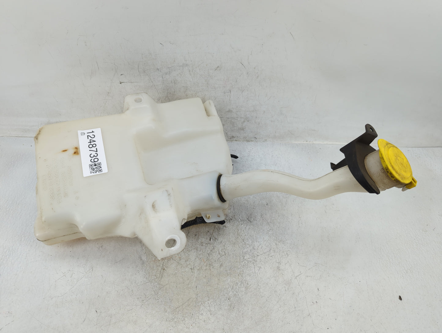 2013-2014 Ford Escape Windshield Washer Fluid Reservoir Bottle Oem - Oemusedautoparts1.com