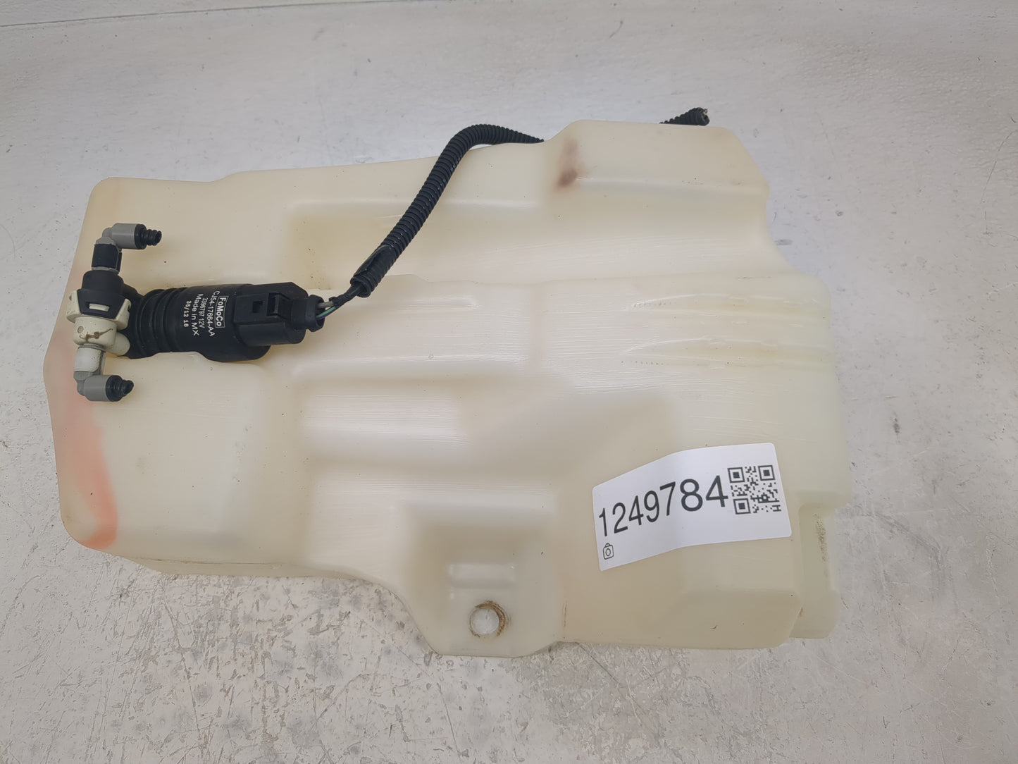 2013-2014 Ford Escape Windshield Washer Fluid Reservoir Bottle Oem - Oemusedautoparts1.com
