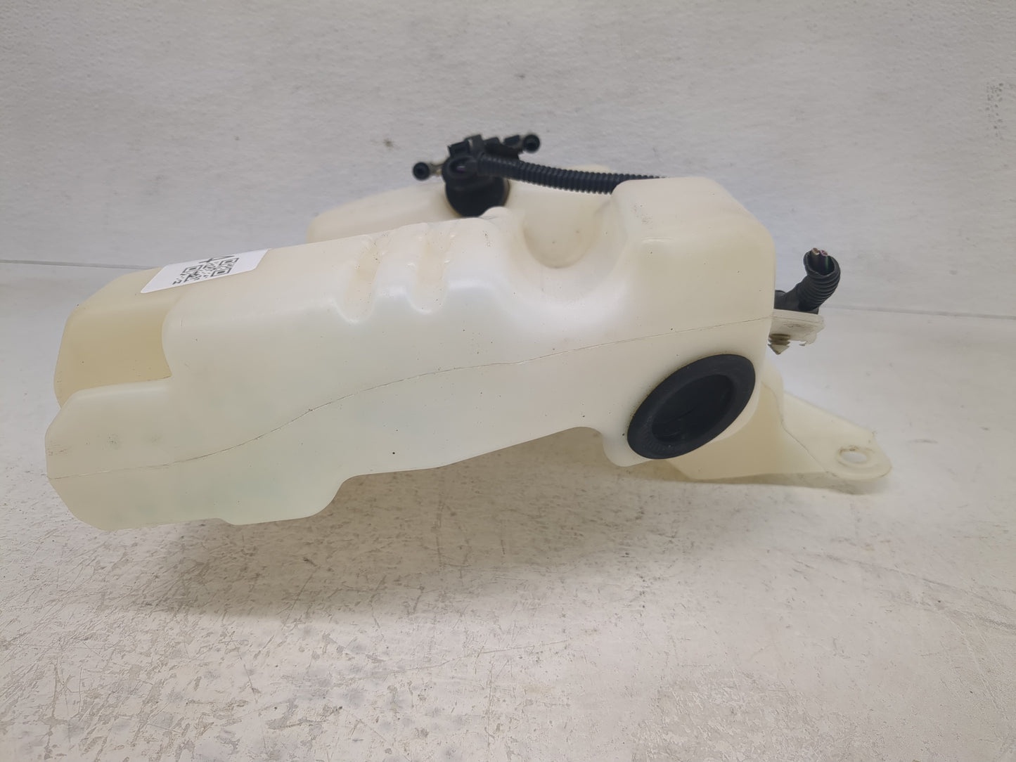 2013-2014 Ford Escape Windshield Washer Fluid Reservoir Bottle Oem - Oemusedautoparts1.com