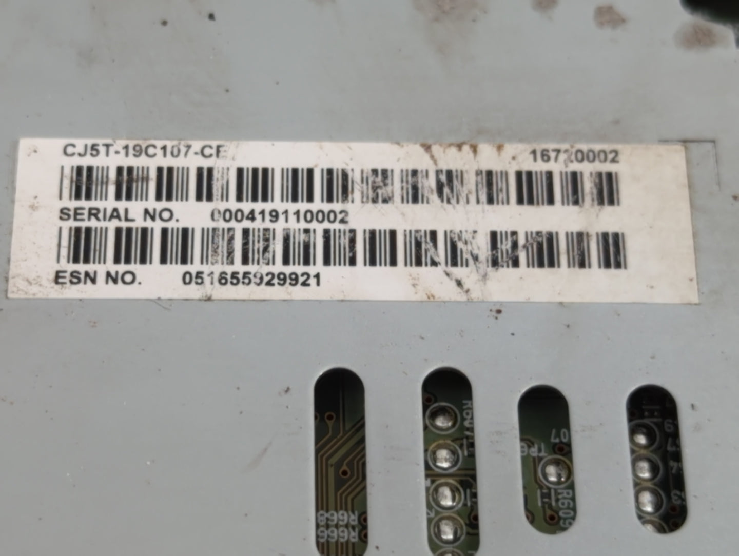 2013 Ford Escape Radio AM FM Cd Player Receiver Replacement P/N:CJ5T-19C107-CE Fits OEM Used Auto Parts - Oemusedautoparts1.