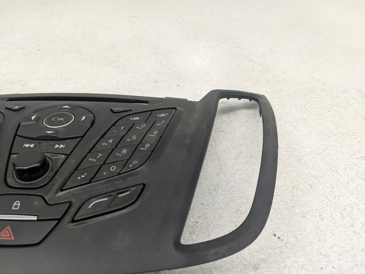 2013-2013 Ford Escape Radio Control Panel - Oemusedautoparts1.com