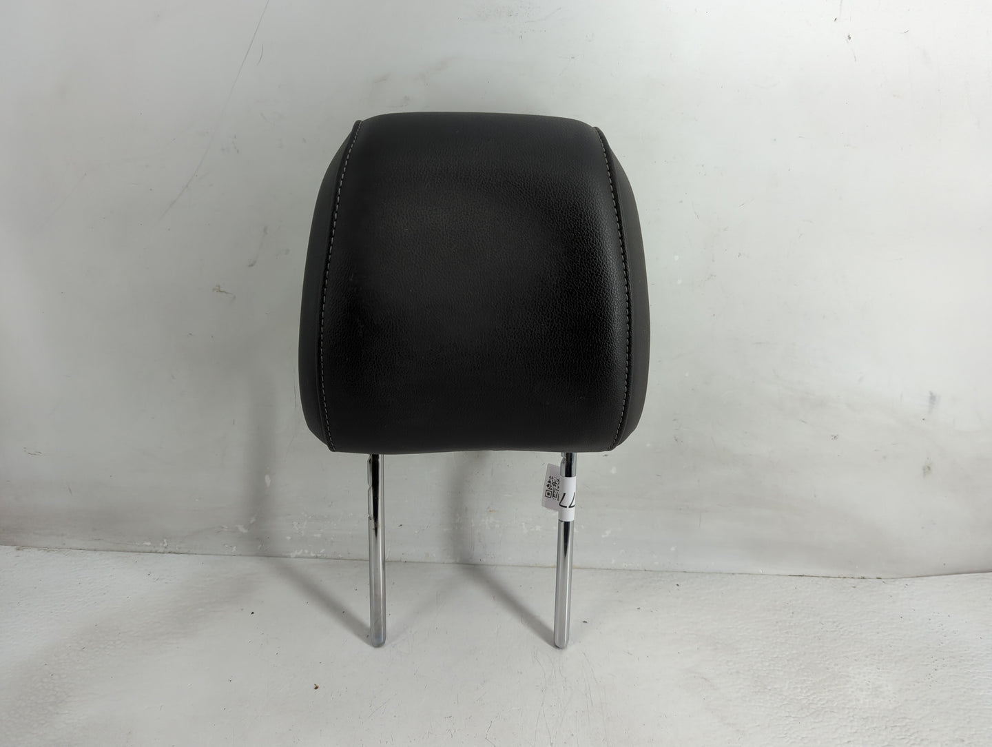 2013 Ford Escape Headrest Head Rest Front Driver Passenger Seat Fits OEM Used Auto Parts - Oemusedautoparts1.com