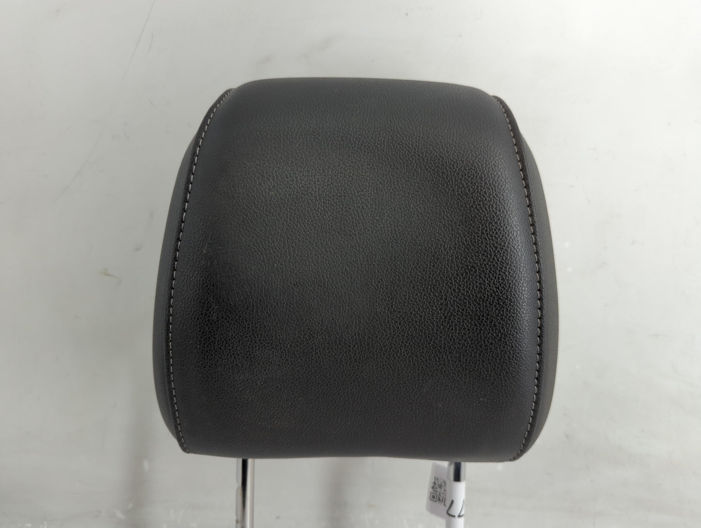 2013 Ford Escape Headrest Head Rest Front Driver Passenger Seat Fits OEM Used Auto Parts - Oemusedautoparts1.com