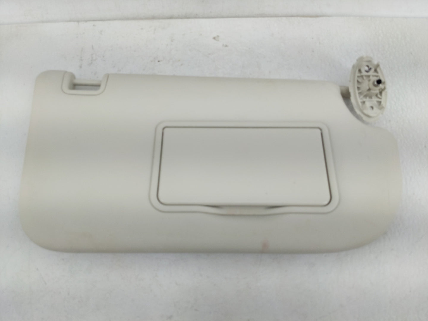 2013-2019 Ford Escape Sun Visor Shade Replacement Passenger Right Mirror Fits Fits 2013 2014 2015 2016 2017 2018 2019 OEM Us