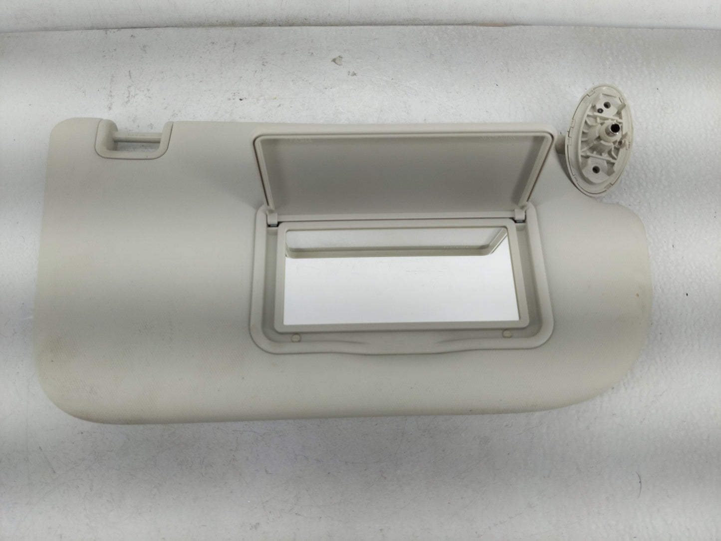 2013-2019 Ford Escape Sun Visor Shade Replacement Passenger Right Mirror Fits Fits 2013 2014 2015 2016 2017 2018 2019 OEM Us