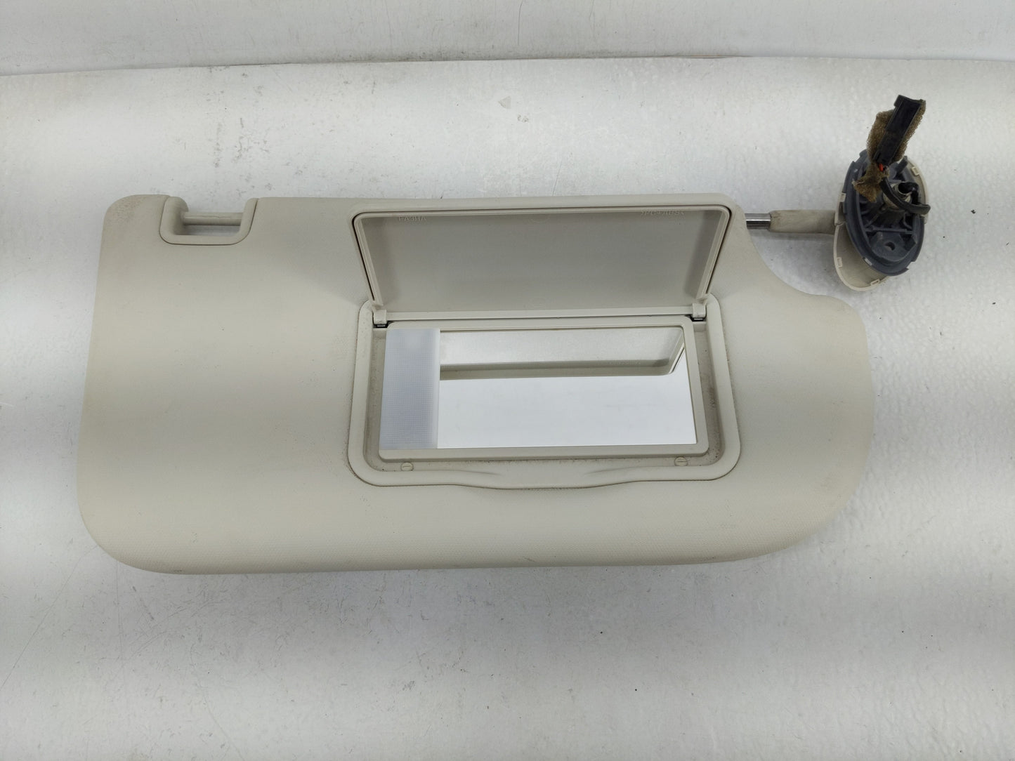2013-2019 Ford Escape Sun Visor Shade Replacement Passenger Right Mirror Fits Fits 2013 2014 2015 2016 2017 2018 2019 OEM Us