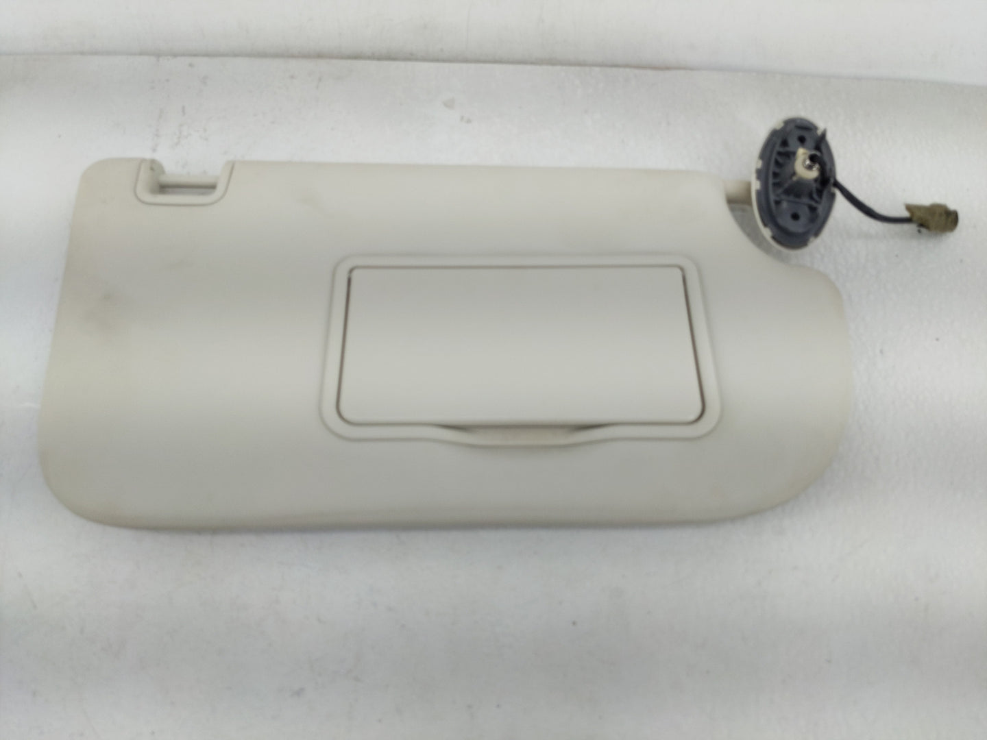 2013-2019 Ford Escape Sun Visor Shade Replacement Passenger Right Mirror Fits Fits 2013 2014 2015 2016 2017 2018 2019 OEM Us