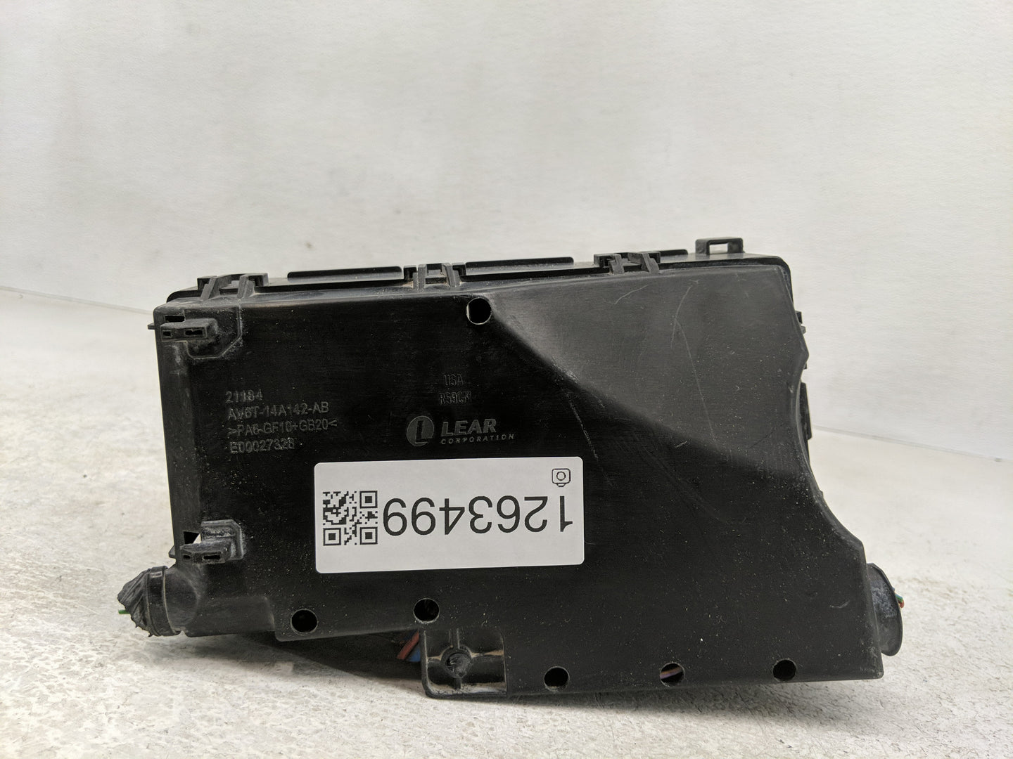 2013-2016 Ford Escape Fusebox Fuse Box Panel Relay Module P/N:AV6T-14A142-AB Fits Fits 2013 2014 2015 2016 OEM Used Auto Par
