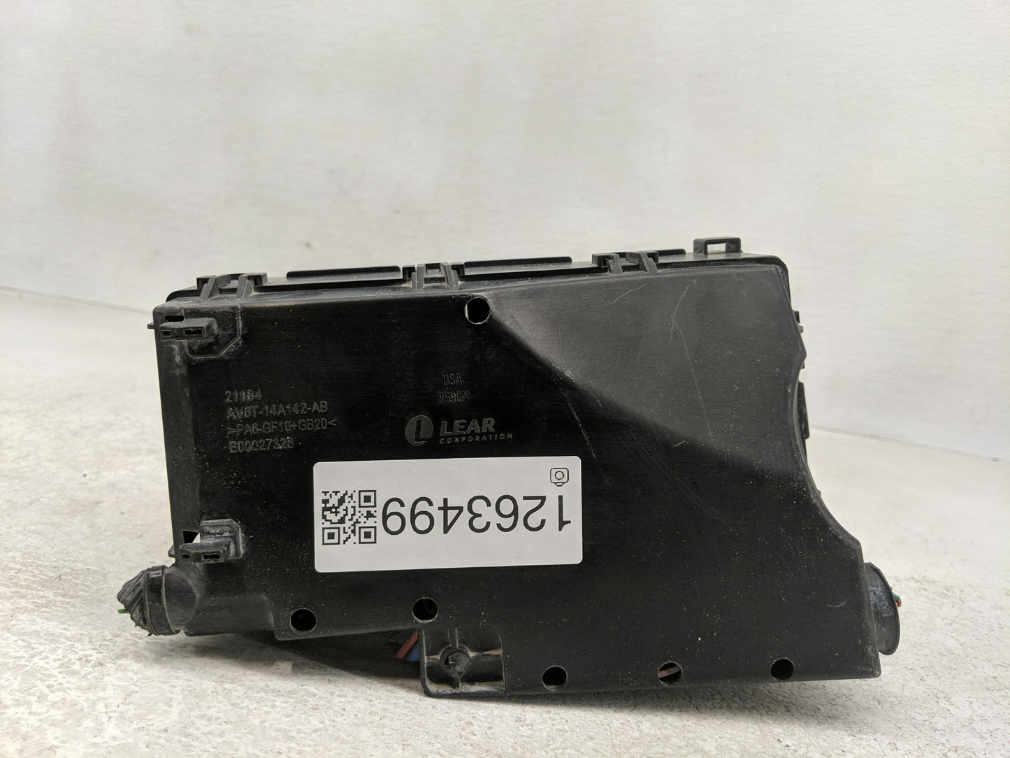 2013-2016 Ford Escape Fusebox Fuse Box Panel Relay Module P/N:AV6T-14A142-AB Fits Fits 2013 2014 2015 2016 OEM Used Auto Par