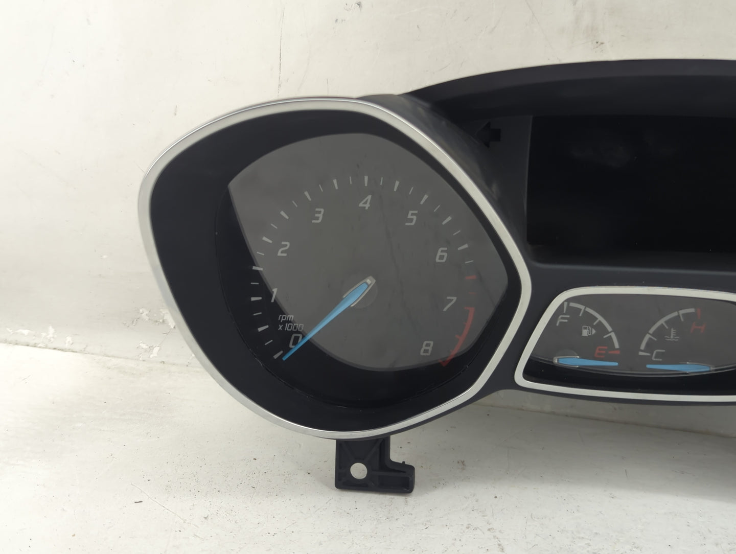 2013-2014 Ford Escape Instrument Cluster Speedometer Gauges P/N:VPCL8F-10894-B Fits Fits 2013 2014 OEM Used Auto Parts - Oem