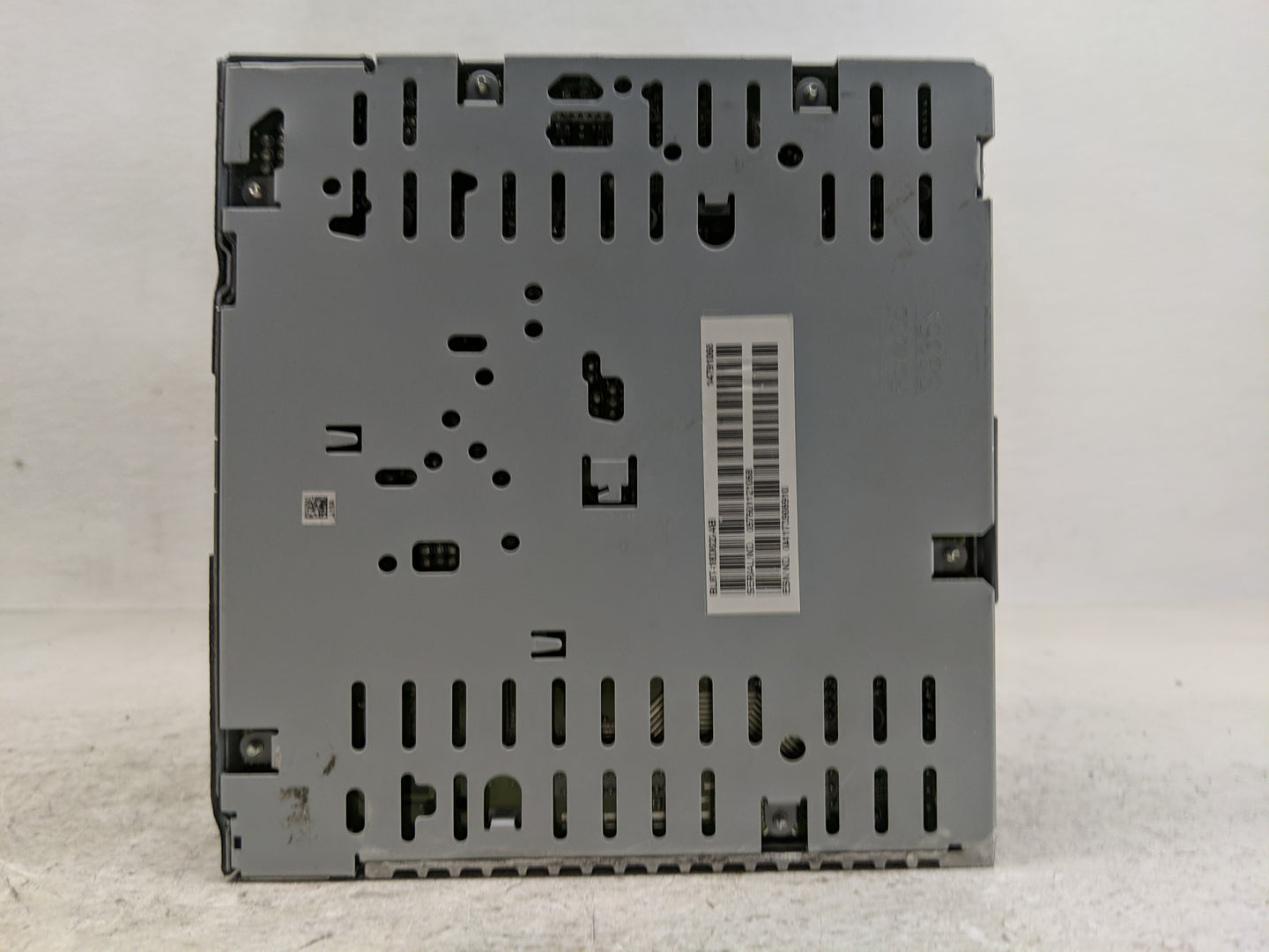 2013-2015 Ford Escape Radio AM FM Cd Player Receiver Replacement P/N:BL8T18D822AB Fits Fits 2013 2014 2015 OEM Used Auto Par