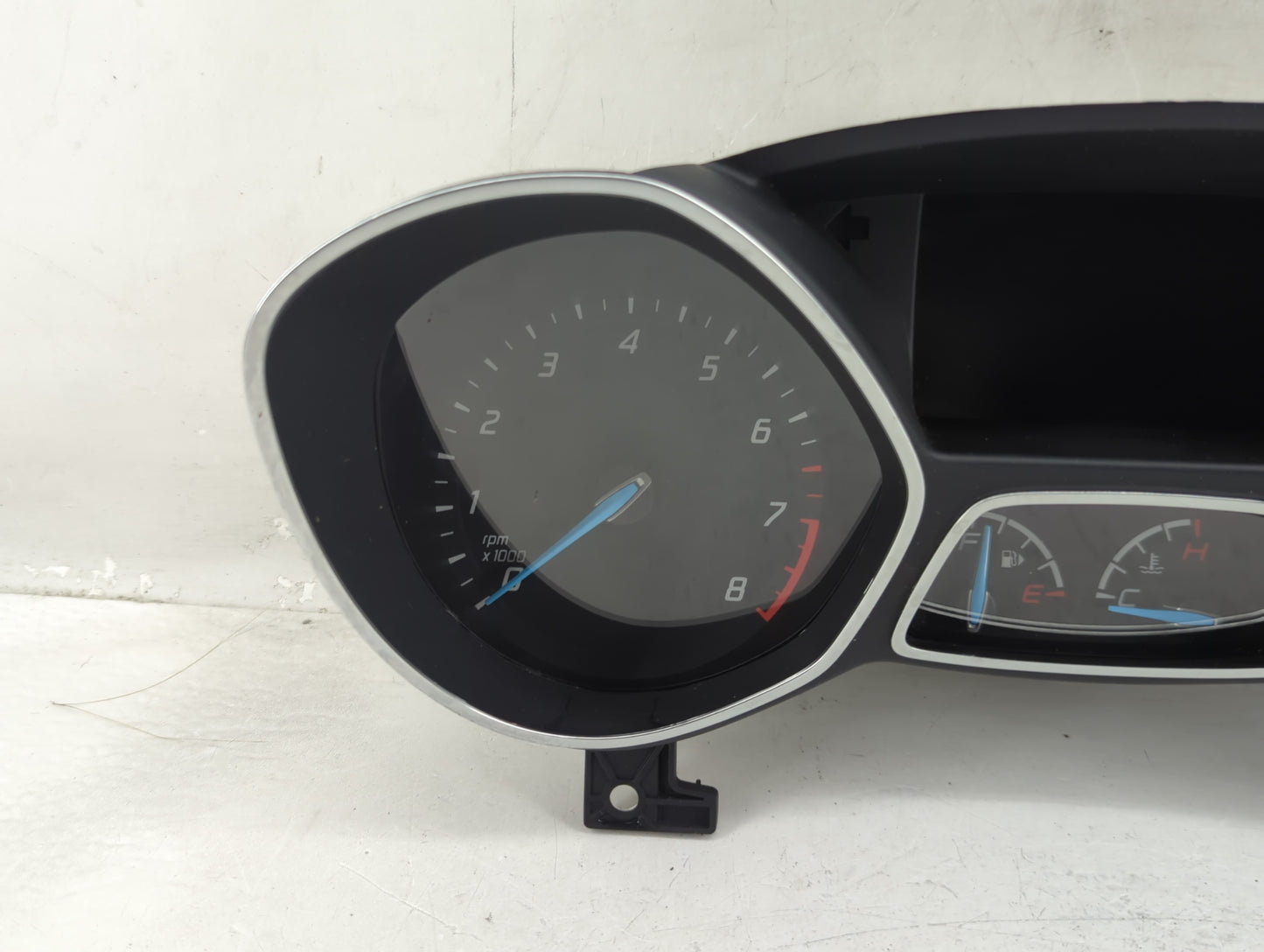 2013-2014 Ford Escape Instrument Cluster Speedometer Gauges P/N:DJ5T-10849-TD Fits Fits 2013 2014 OEM Used Auto Parts - Oemu