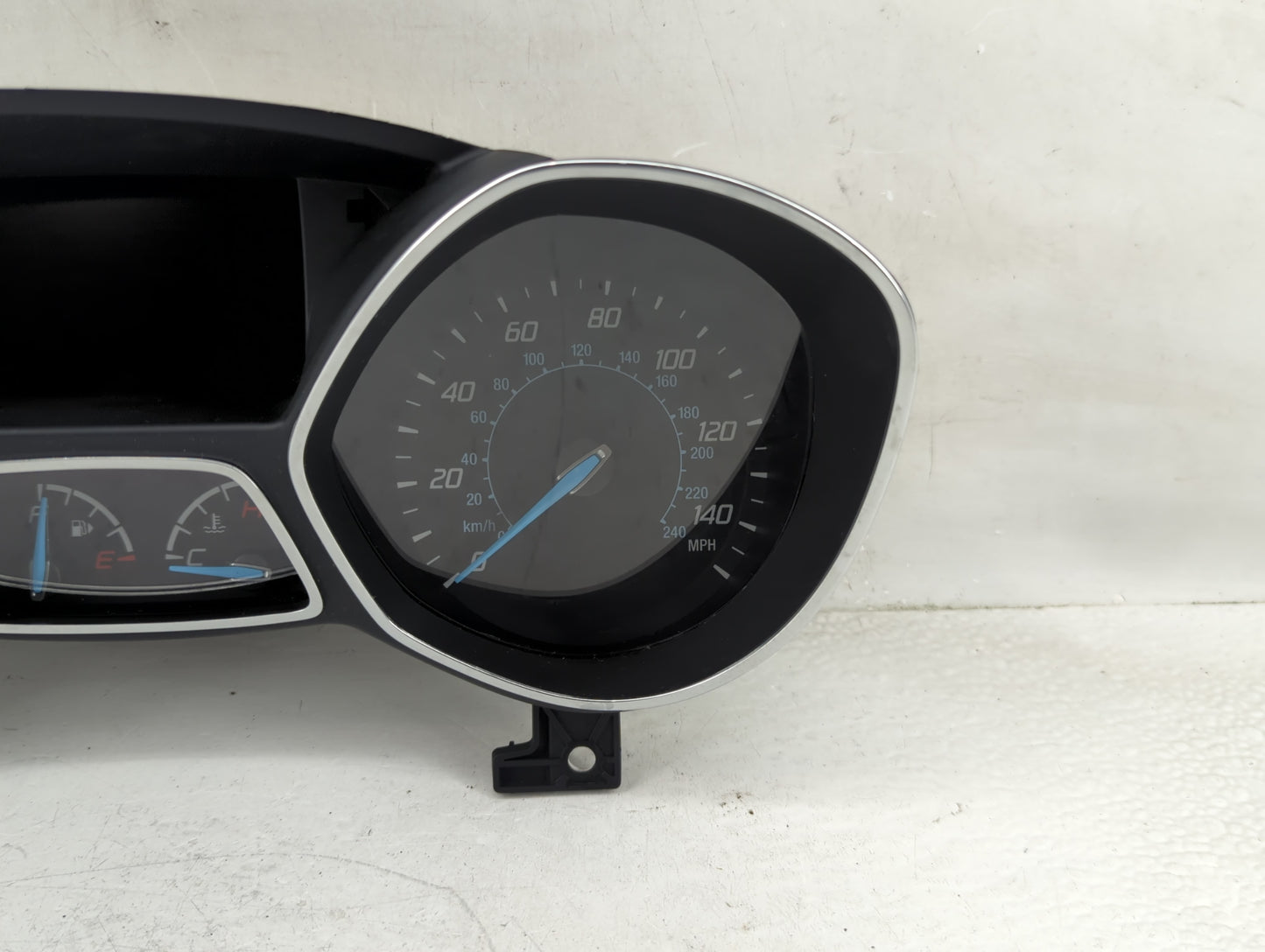 2013-2014 Ford Escape Instrument Cluster Speedometer Gauges P/N:DJ5T-10849-TD Fits Fits 2013 2014 OEM Used Auto Parts - Oemu
