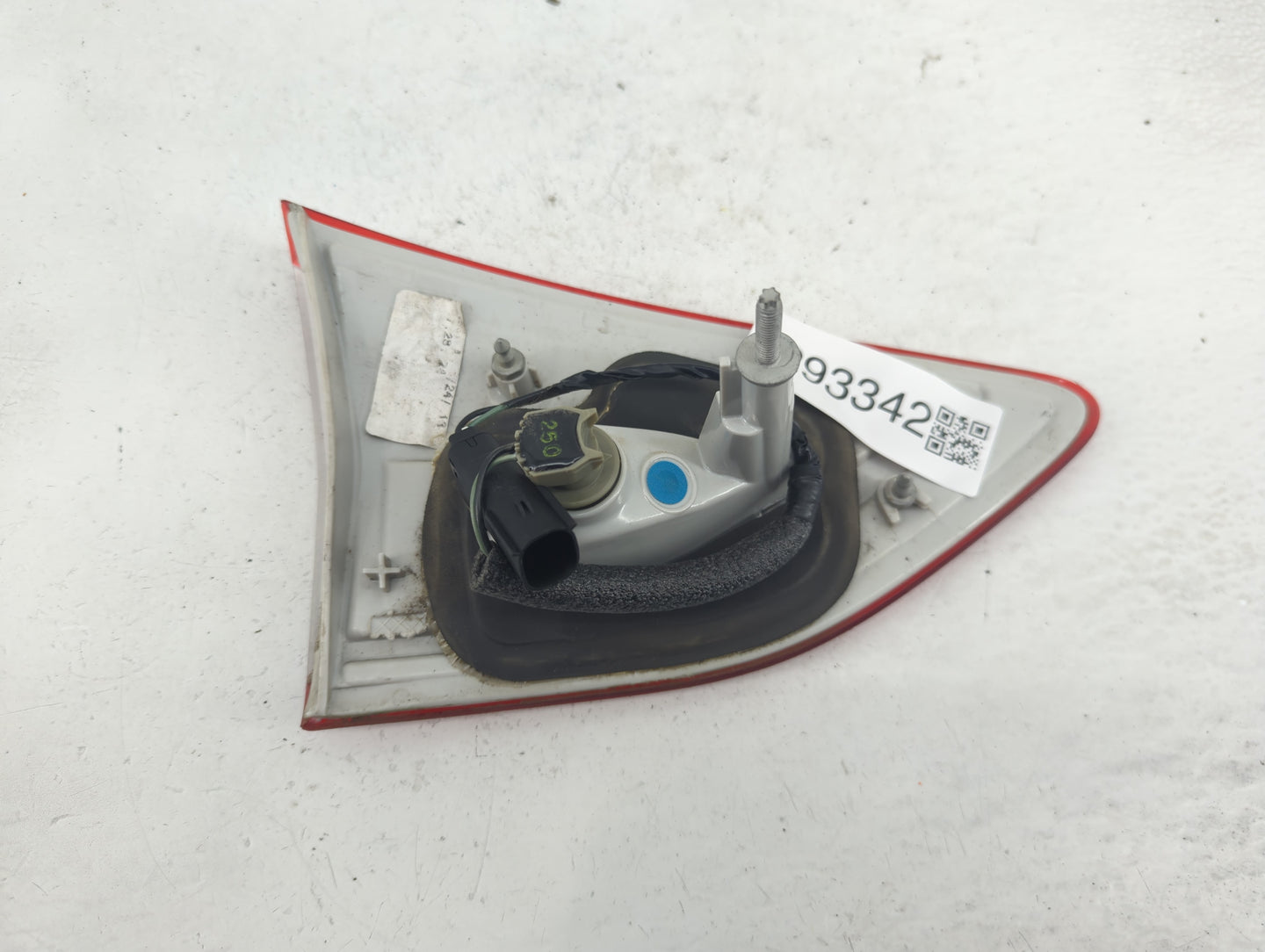 2013-2016 Ford Escape Tail Light Assembly Passenger Right OEM P/N:CJ5X-15515-A Fits Fits 2013 2014 2015 2016 OEM Used Auto P