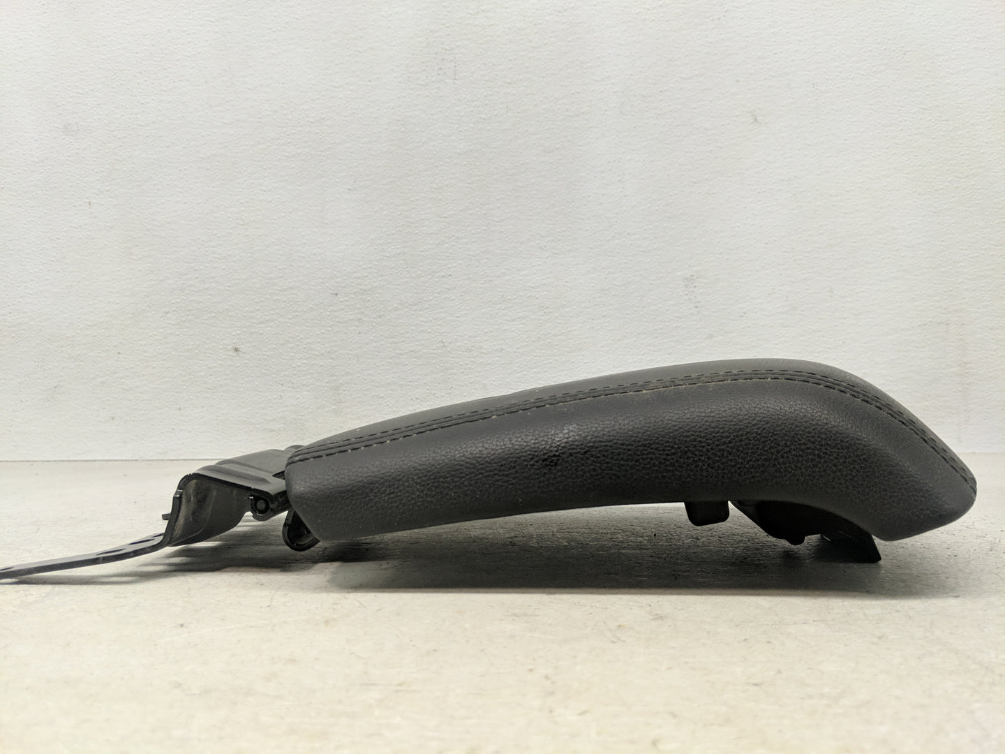 2013 Ford Escape Center Console Armrest Cover Lid Fits OEM Used Auto Parts - Oemusedautoparts1.com