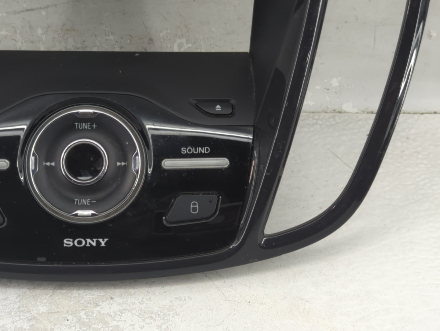 2013-2016 Ford Escape Radio Control Panel - Oemusedautoparts1.com