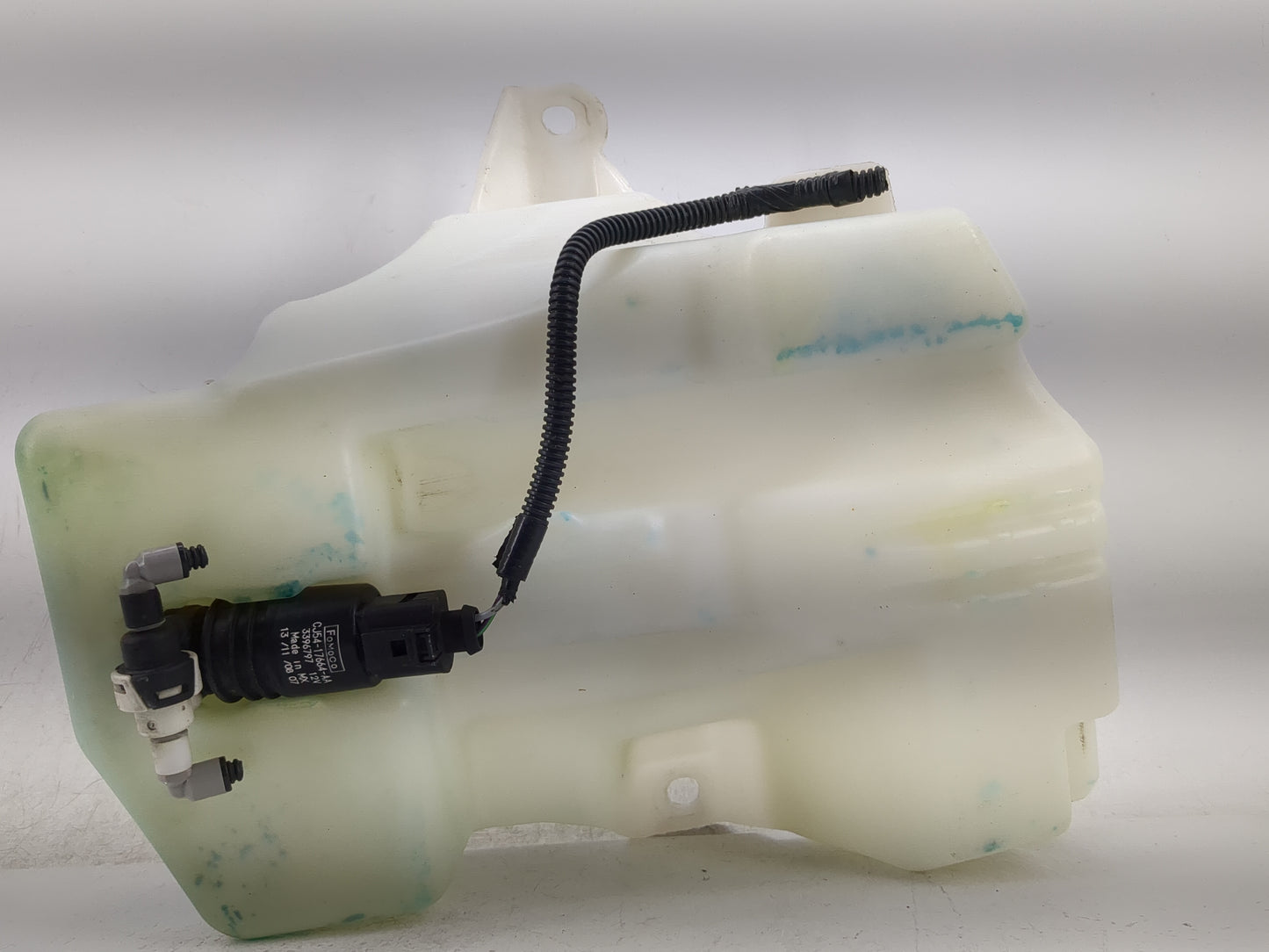 2013-2014 Ford Escape Windshield Washer Fluid Reservoir Bottle Oem - Oemusedautoparts1.com