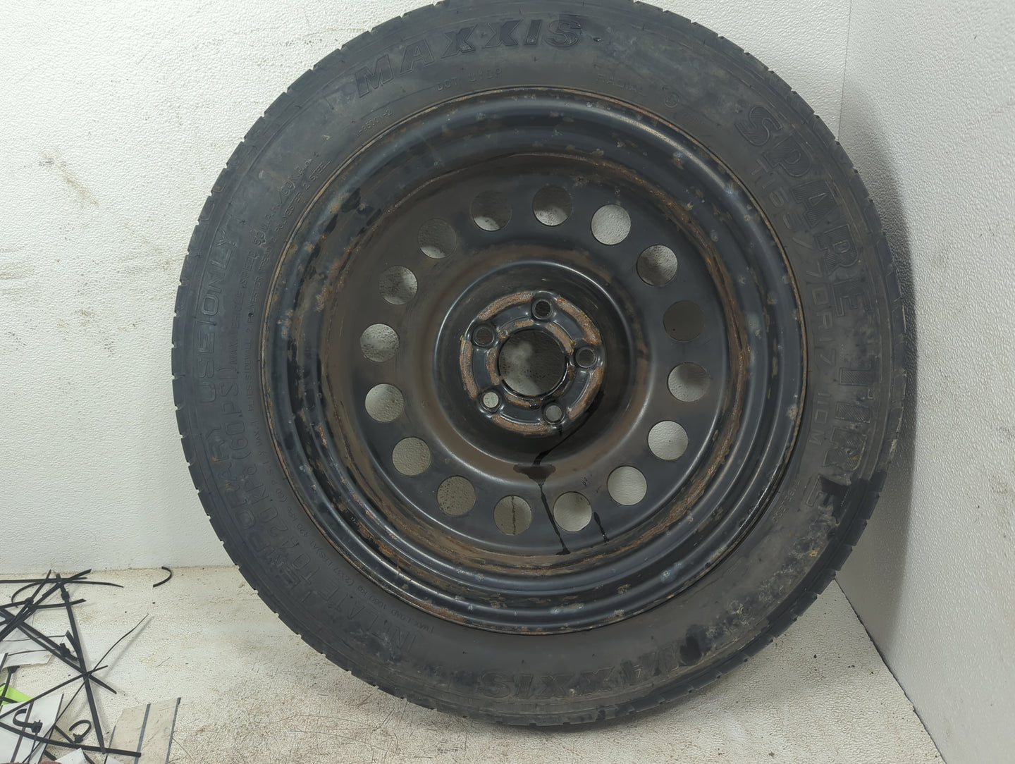 2013-2019 Ford Escape Spare Donut Tire Wheel Rim Oem 1361855 - Oemusedautoparts1.com