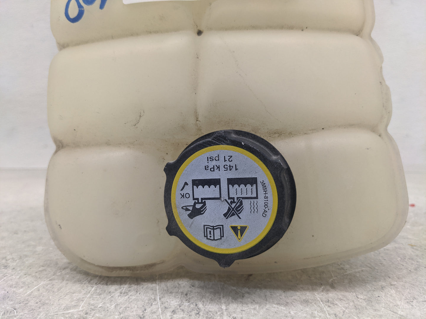 2013-2016 Ford Escape Radiator Coolant Overflow Expansion Tank Bottle - Oemusedautoparts1.com
