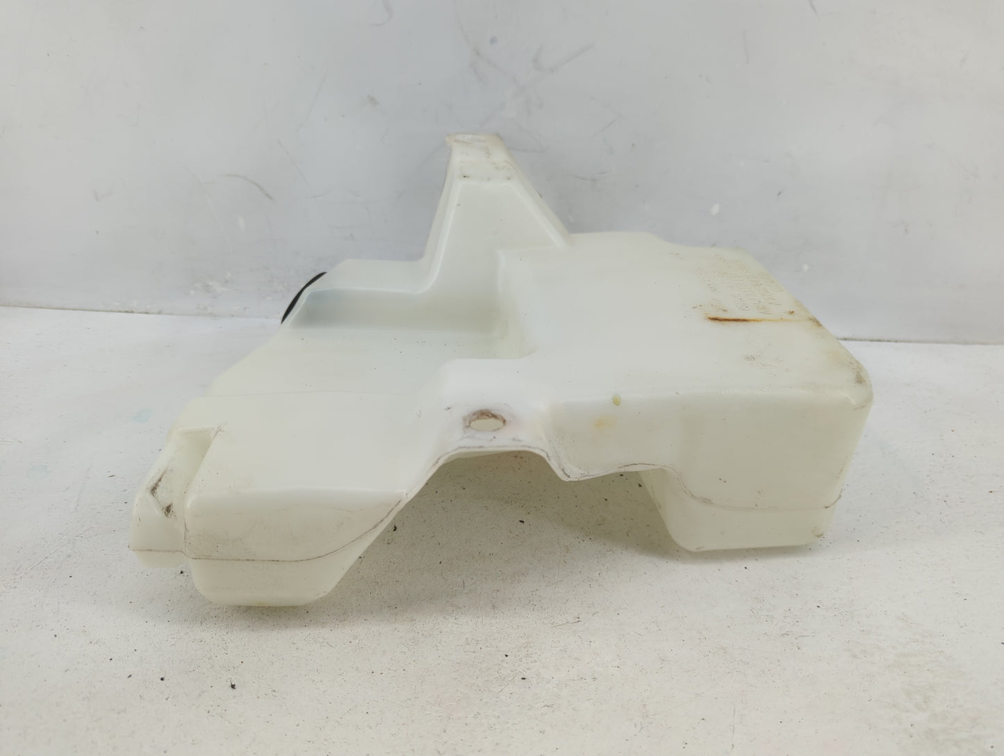 2013-2014 Ford Escape Windshield Washer Fluid Reservoir Bottle Oem - Oemusedautoparts1.com