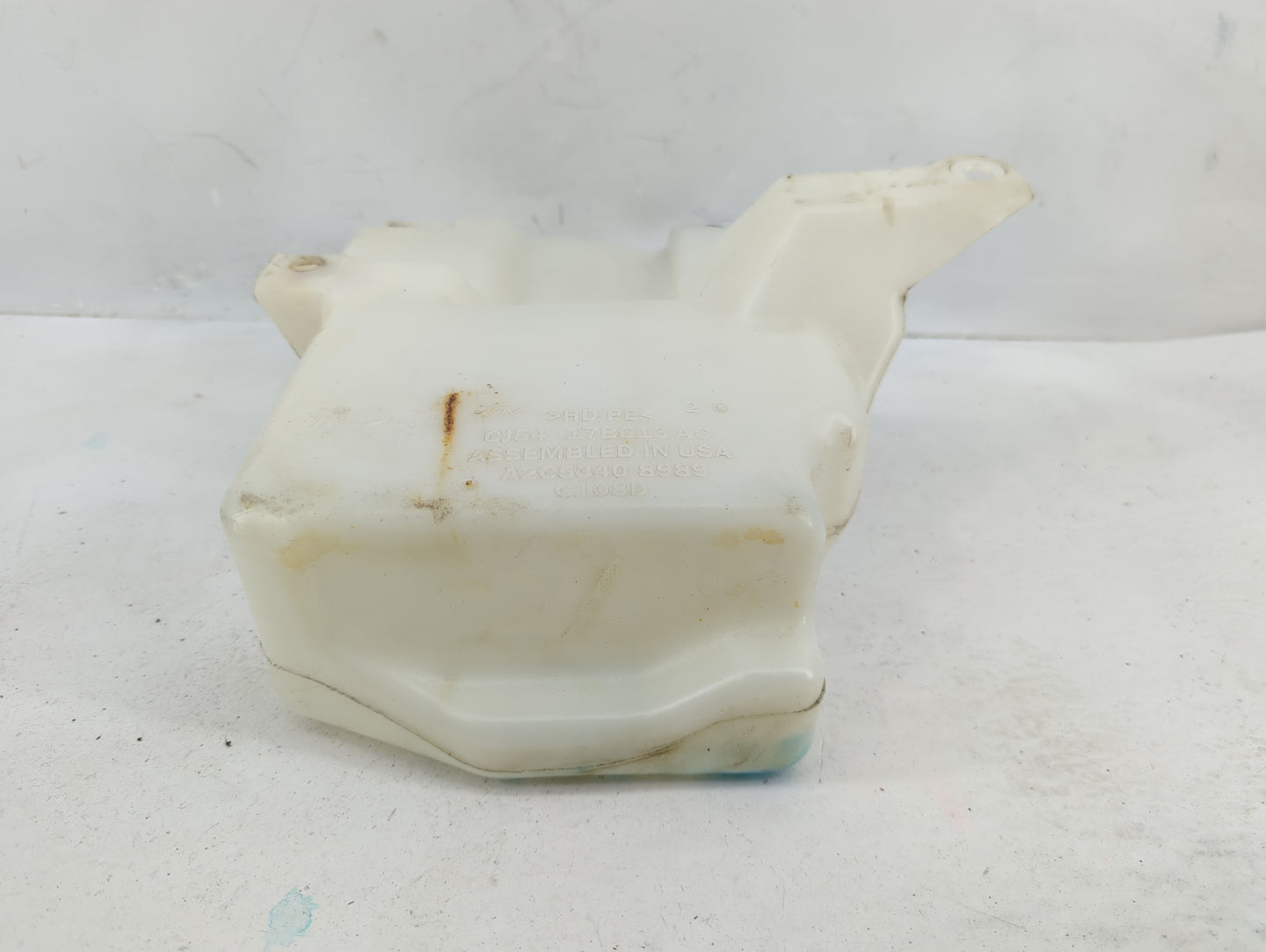2013-2014 Ford Escape Windshield Washer Fluid Reservoir Bottle Oem - Oemusedautoparts1.com