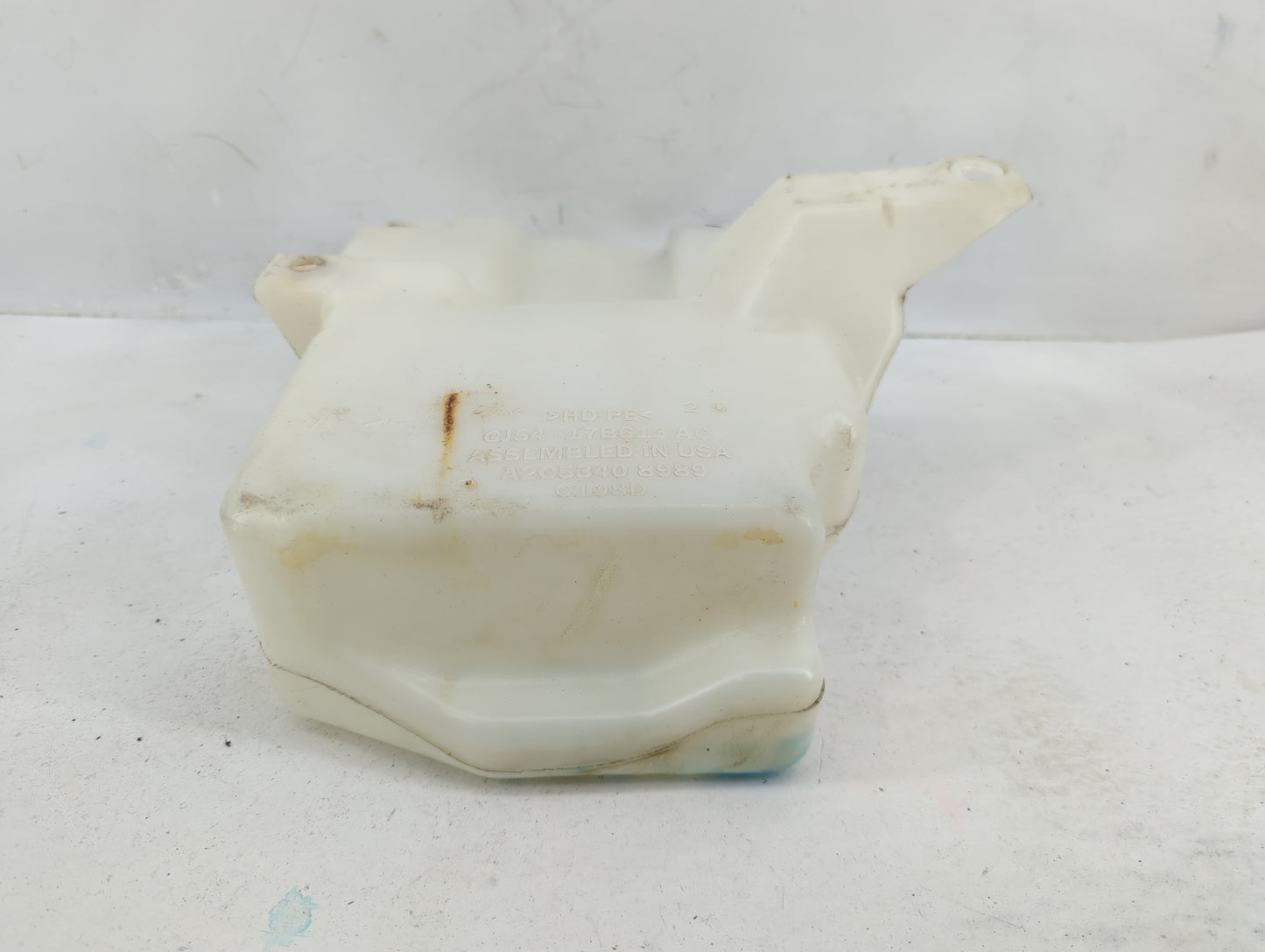 2013-2014 Ford Escape Windshield Washer Fluid Reservoir Bottle Oem - Oemusedautoparts1.com
