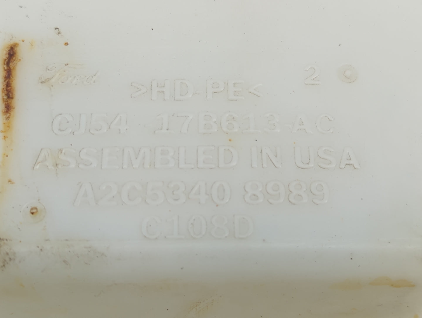 2013-2014 Ford Escape Windshield Washer Fluid Reservoir Bottle Oem - Oemusedautoparts1.com