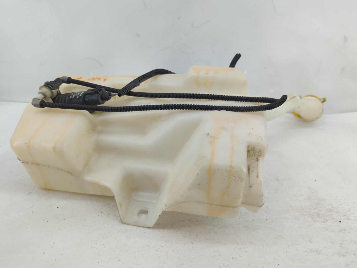 2013-2014 Ford Escape Windshield Washer Fluid Reservoir Bottle Oem - Oemusedautoparts1.com
