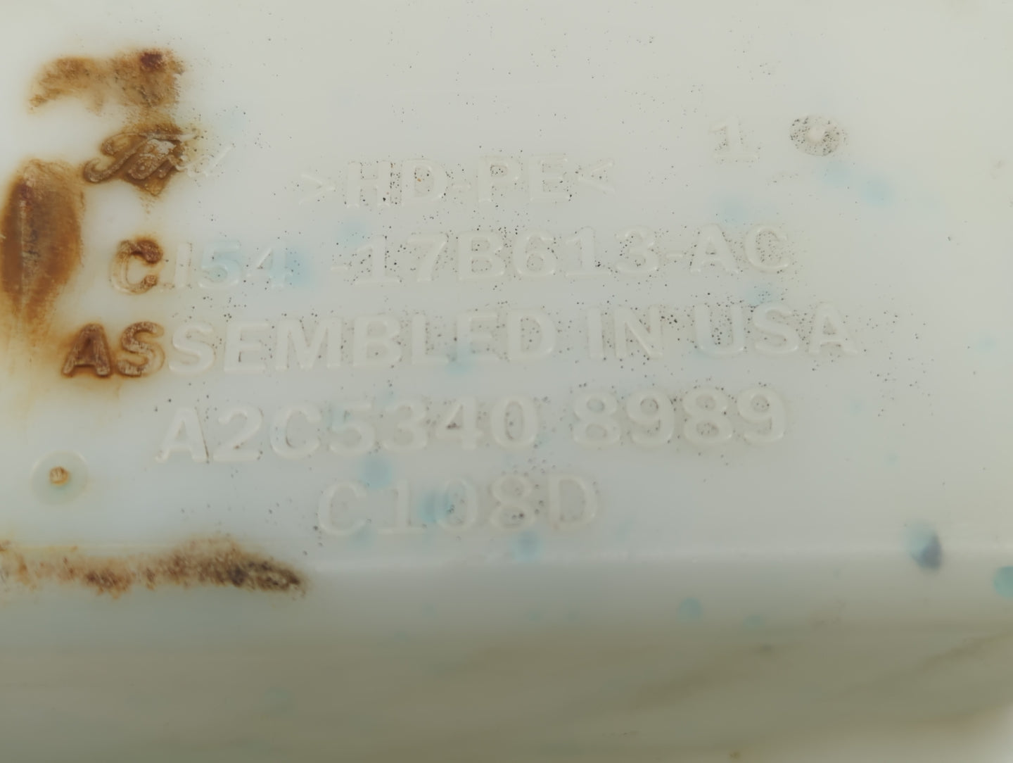 2013-2014 Ford Escape Windshield Washer Fluid Reservoir Bottle Oem - Oemusedautoparts1.com
