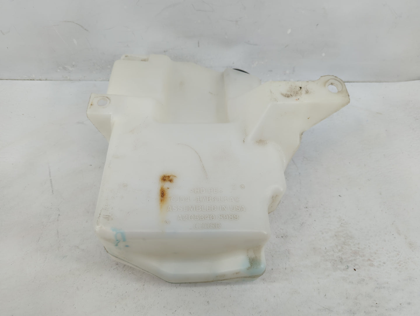 2013-2014 Ford Escape Windshield Washer Fluid Reservoir Bottle Oem - Oemusedautoparts1.com