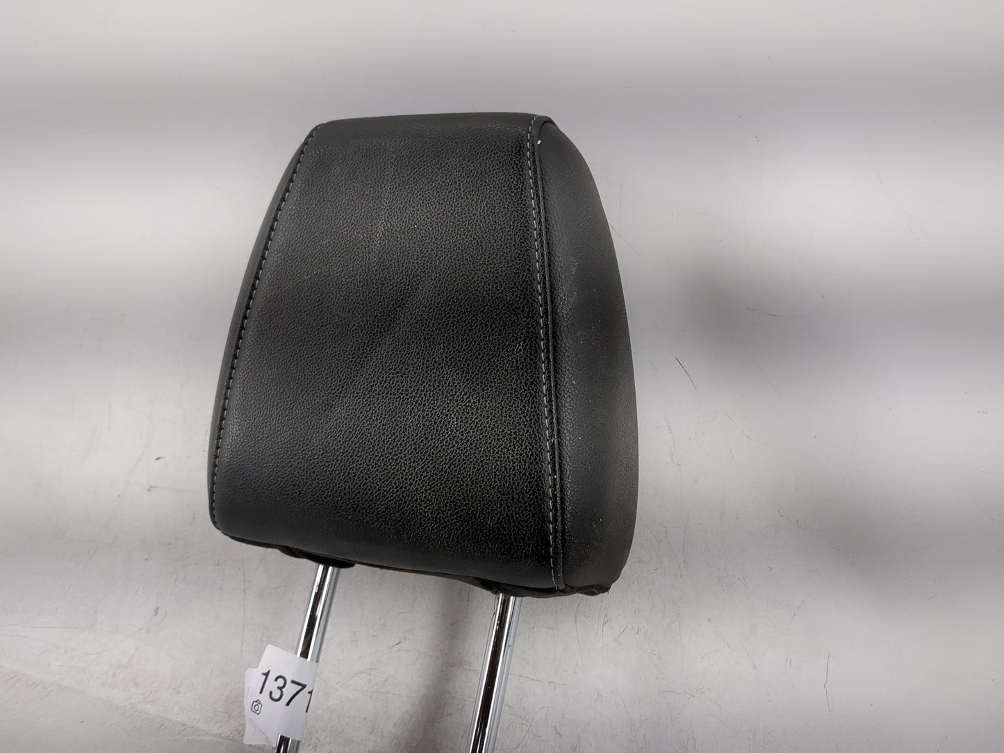 2013-2015 Ford Escape Headrest Head Rest Rear Seat Fits Fits 2013 2014 2015 OEM Used Auto Parts - Oemusedautoparts1.com