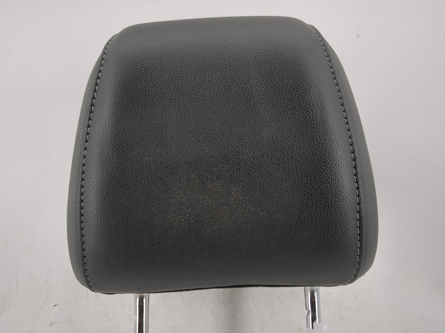 2013-2015 Ford Escape Headrest Head Rest Rear Seat Fits Fits 2013 2014 2015 OEM Used Auto Parts - Oemusedautoparts1.com