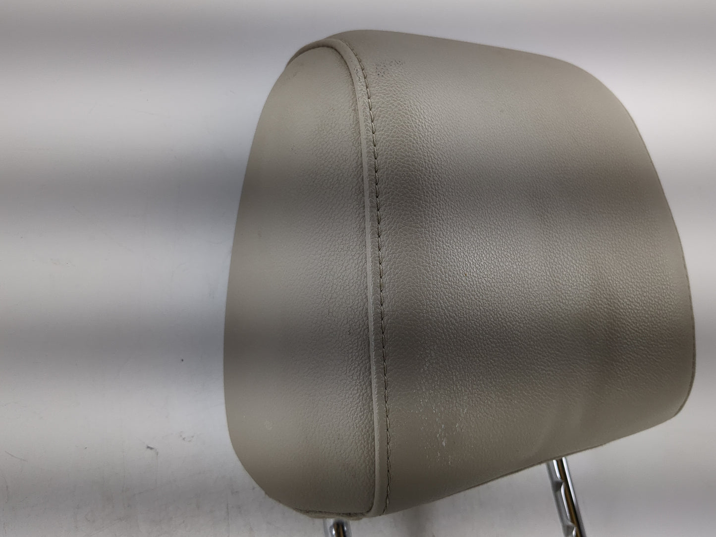 2013-2015 Ford Escape Headrest Head Rest Front Driver Passenger Seat Fits Fits 2013 2014 2015 OEM Used Auto Parts - Oemuseda