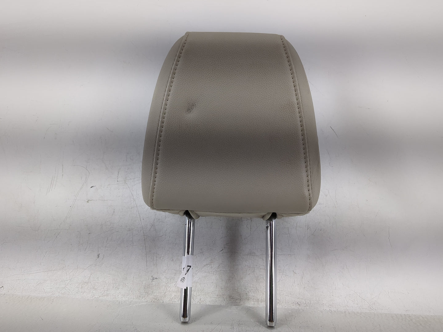 2013-2015 Ford Escape Headrest Head Rest Front Driver Passenger Seat Fits Fits 2013 2014 2015 OEM Used Auto Parts - Oemuseda